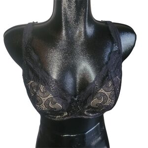 Wonderbra Black Lace Bra 38D